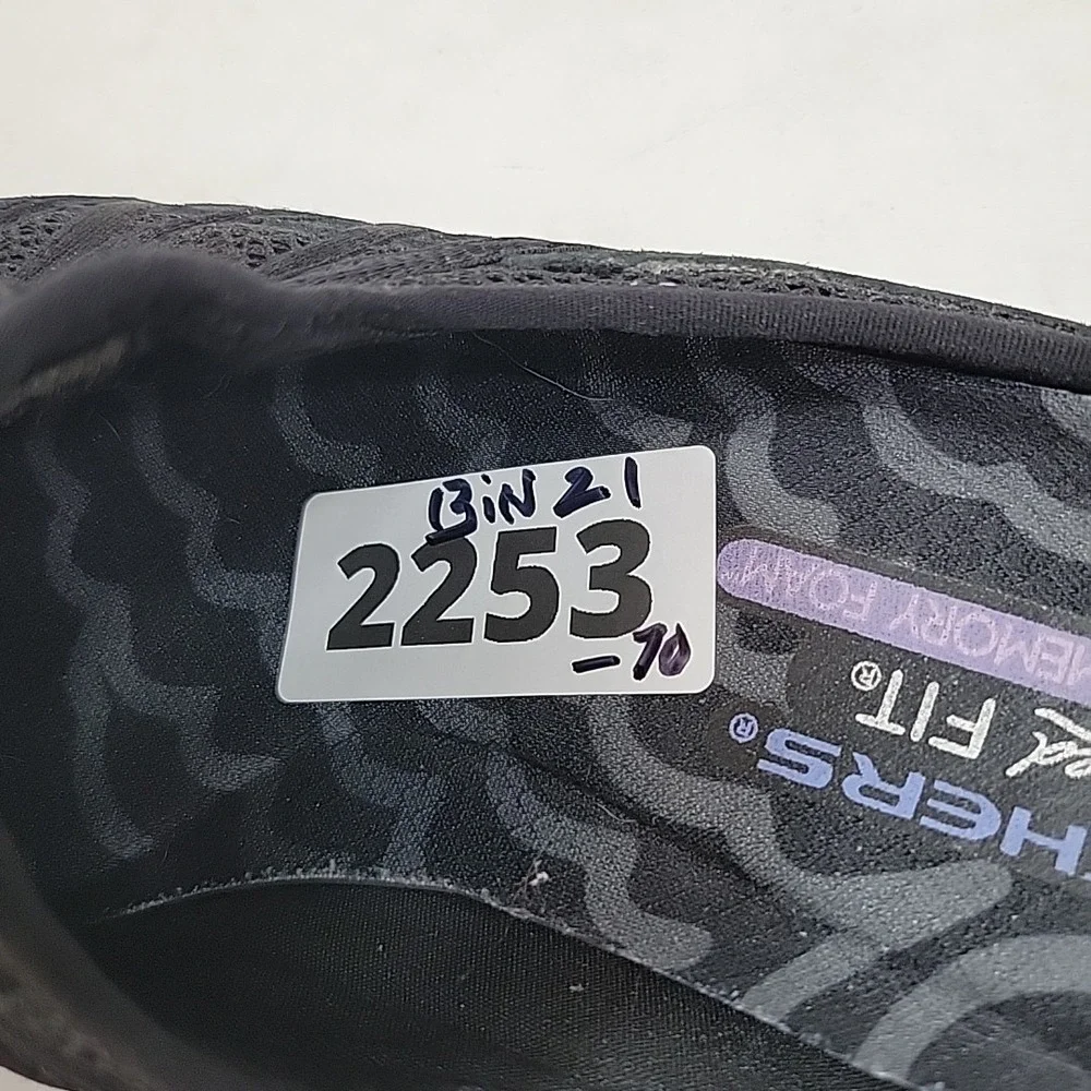 Skechers Relaxed Fit Air-Cooled Memory Foam‎ Women's Black Slip On Shoes 8.5